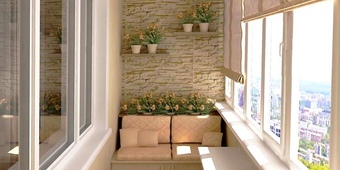 Ремонт балкона «под ключ» с облицовкой декоративным камнем и установкой тёплых окон